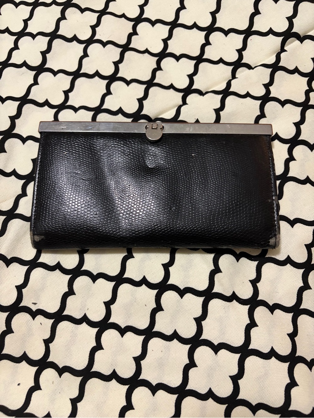 Black Textured Leather Clasp Wallet